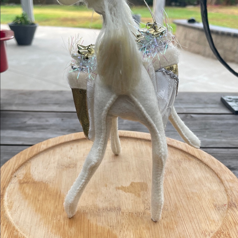 Annalee White Reindeer Figurine - Picture 5 of 9